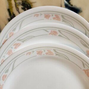 Corelle St. Claire 6.75" Plates Vintage Set of 4 Bread Dessert Cake Tulips Gray